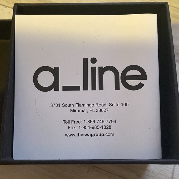 NWT ** Ladies a_line watch - Picture 8 of 8